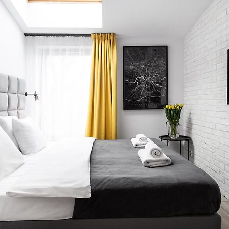 Househost Apartament: Ul. Miodowa 42/42A كراكوفيا المظهر الخارجي الصورة