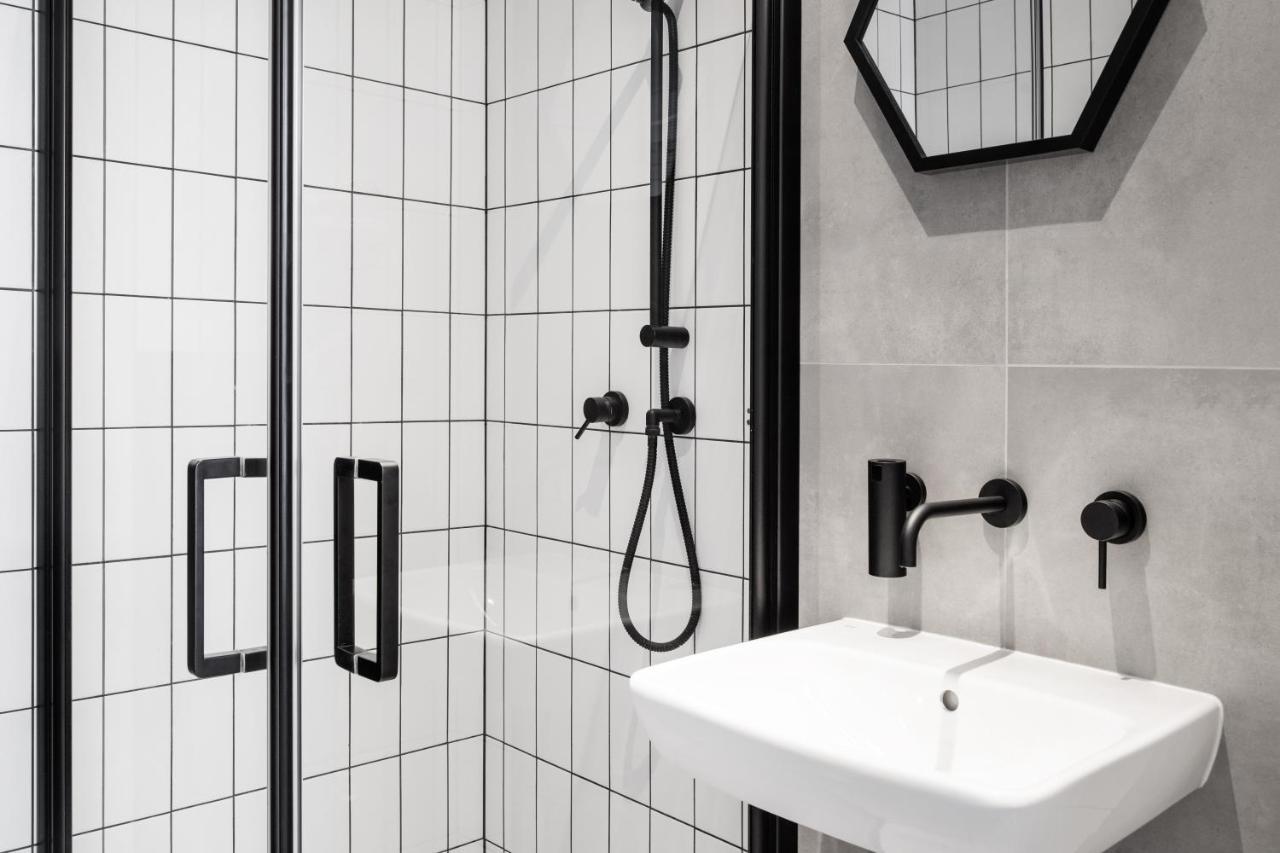 Househost Apartament: Ul. Miodowa 42/42A كراكوفيا المظهر الخارجي الصورة